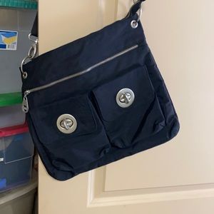 Baggallini black purse